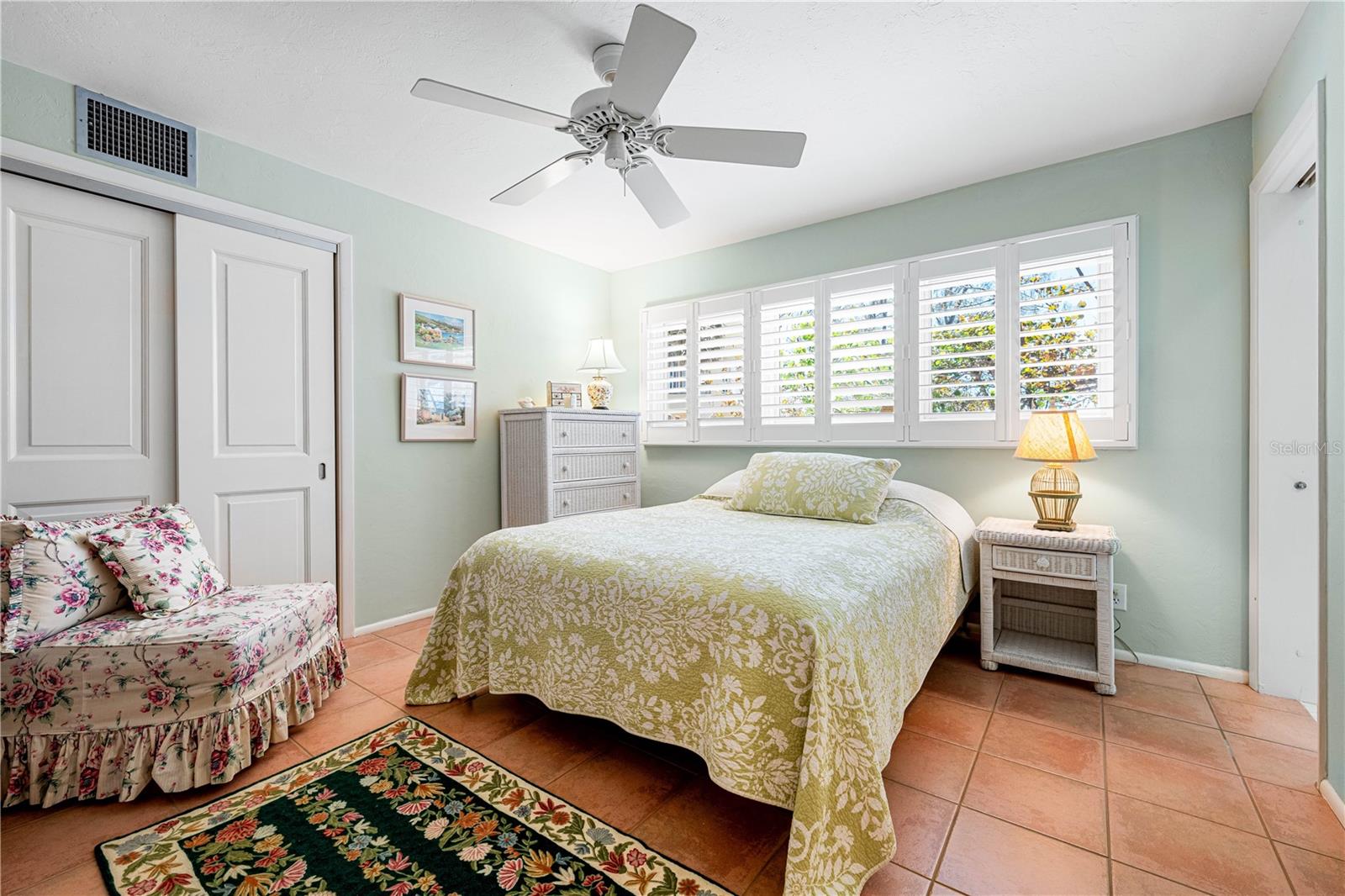 A4648285 Property Photo