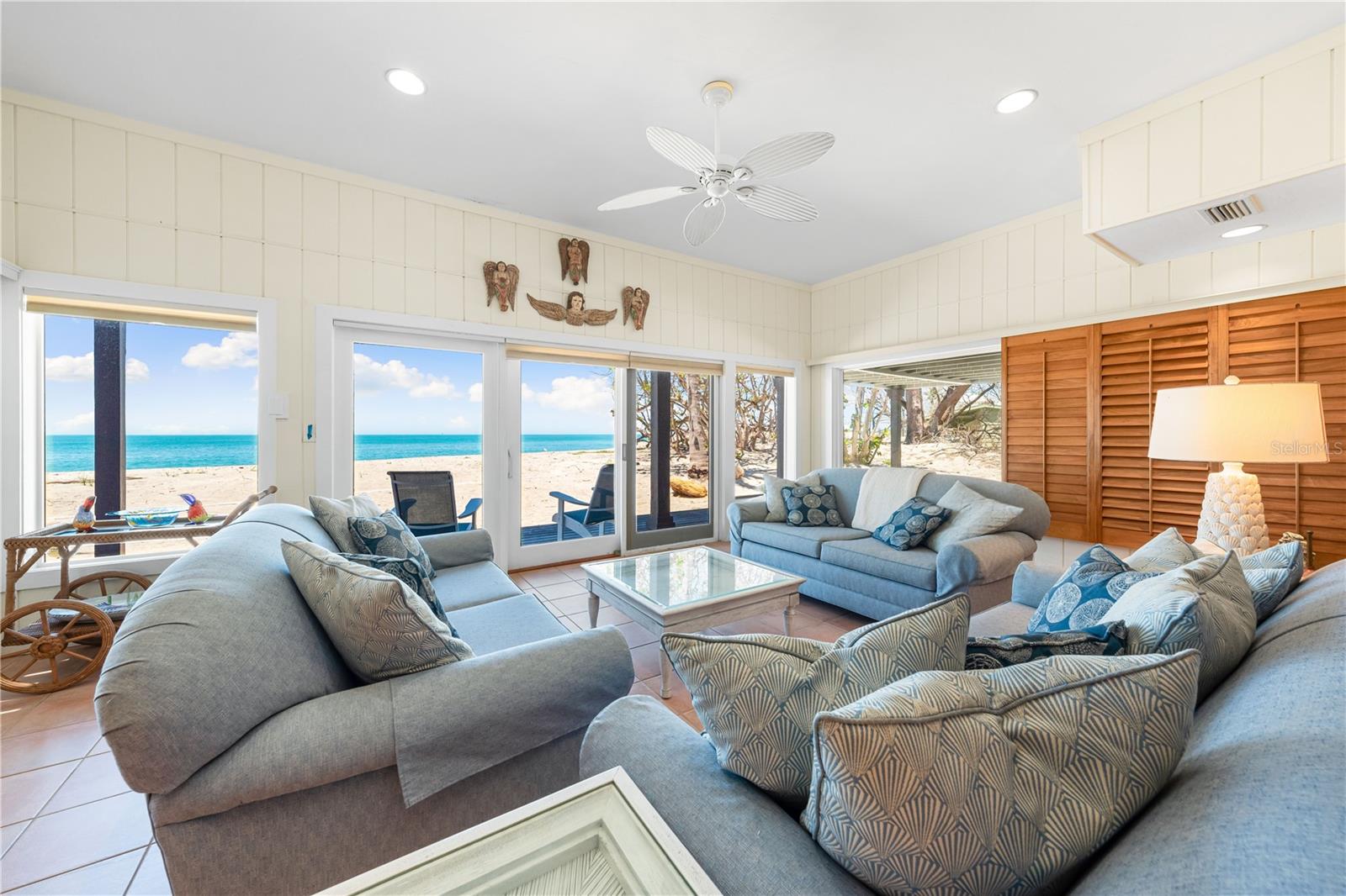 A4648285 Property Photo