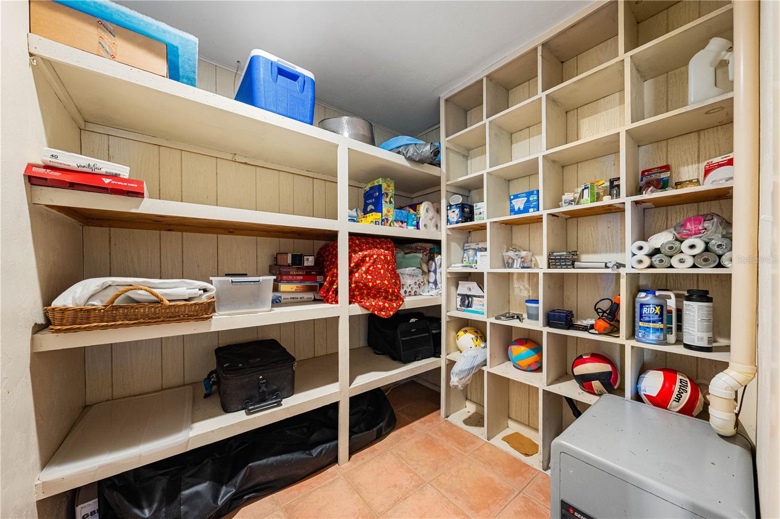 A4648285 Property Photo