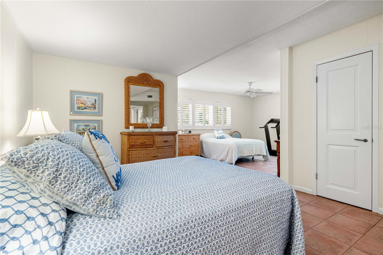 A4648285 Property Photo