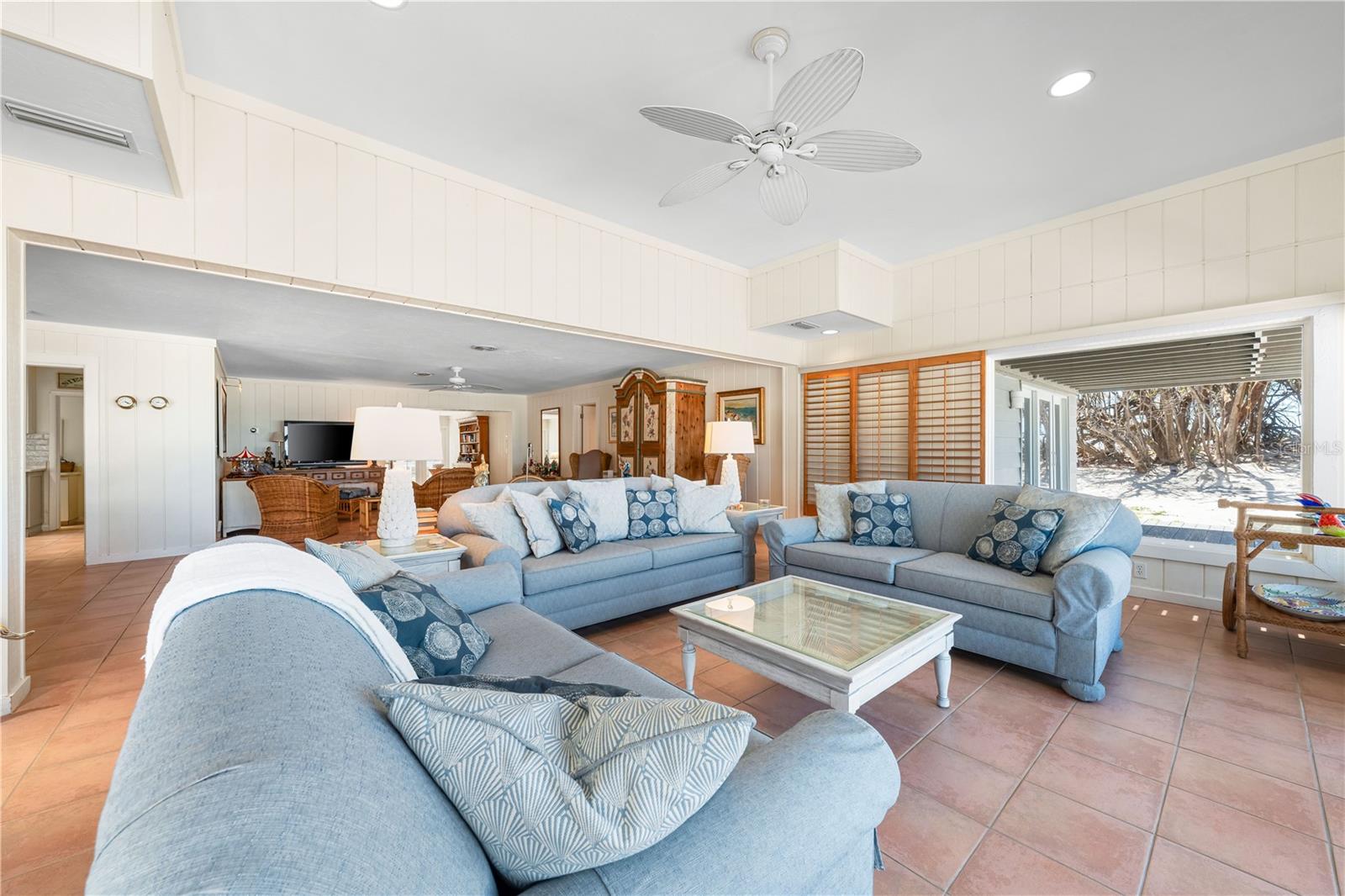 A4648285 Property Photo