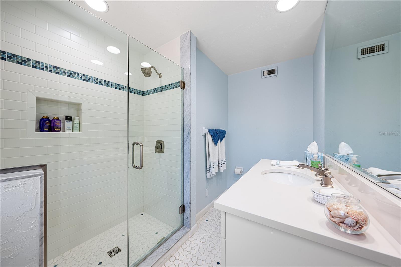 A4648285 Property Photo