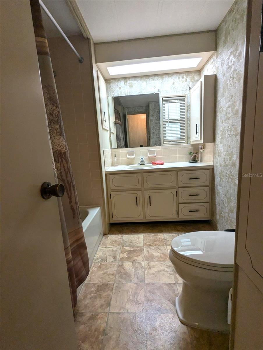 D6141868 Property Photo