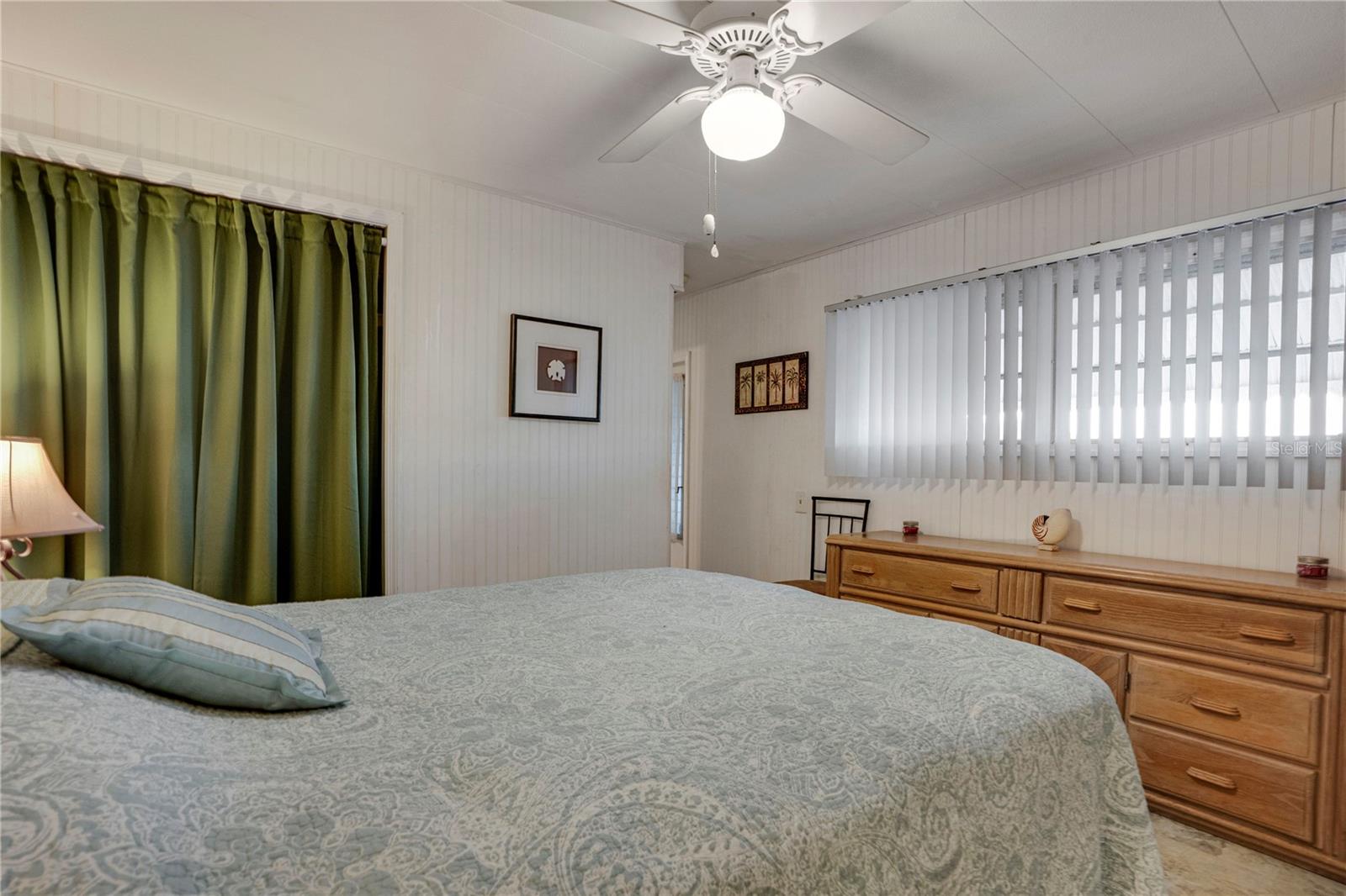 A4648311 Property Photo