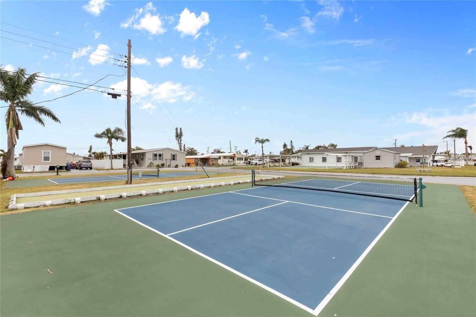 A4648311 Property Photo