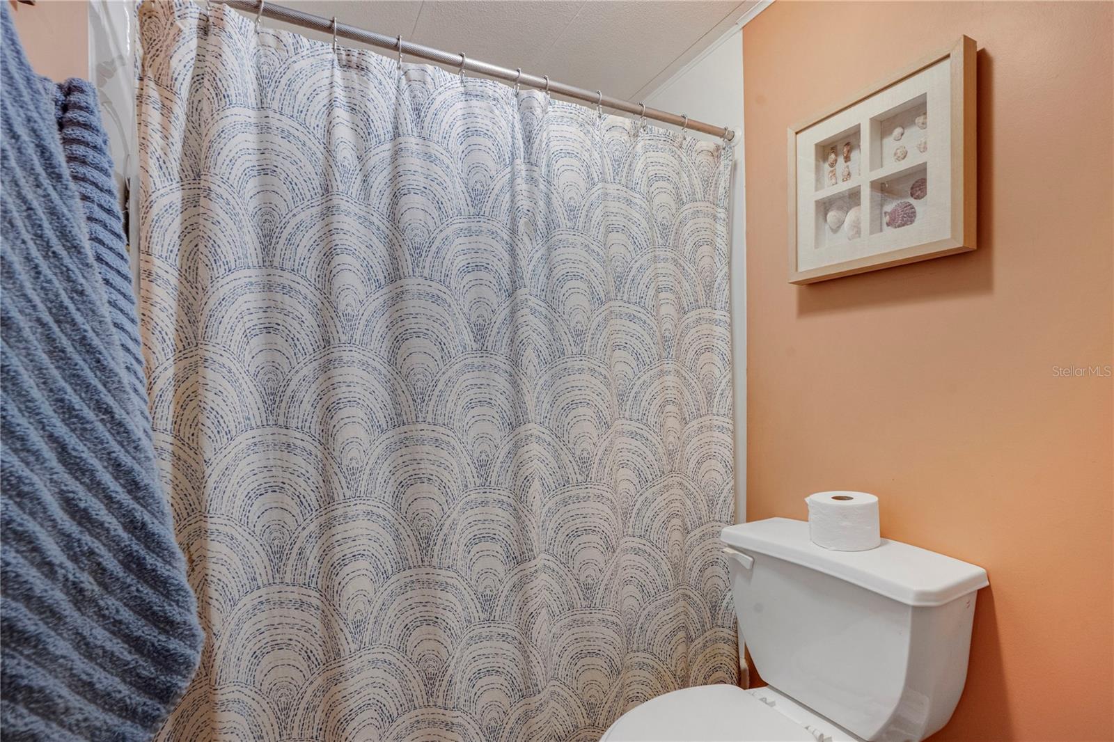 A4648311 Property Photo