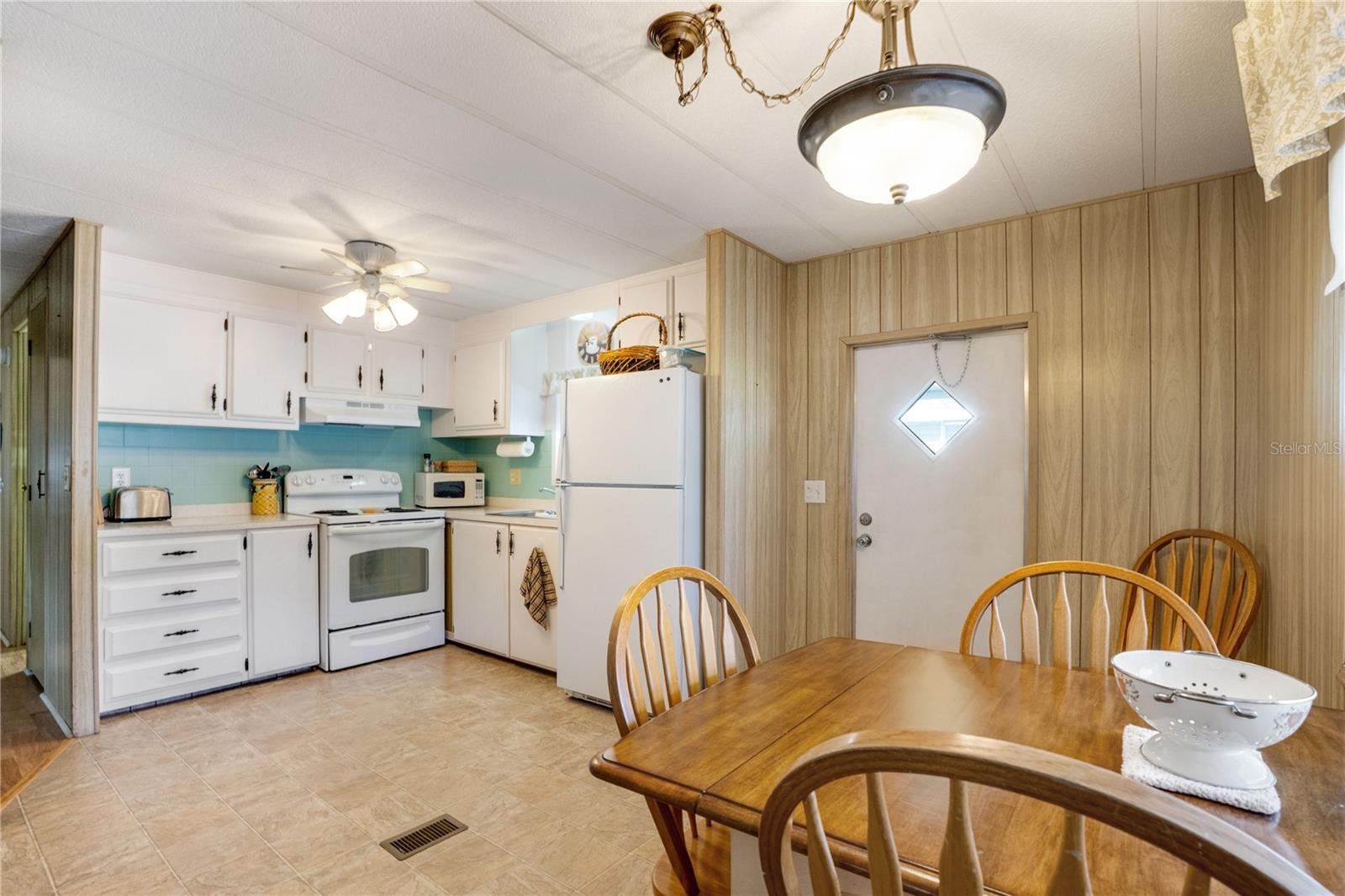 808 53RD AVE E #82, BRADENTON, FL, 34203