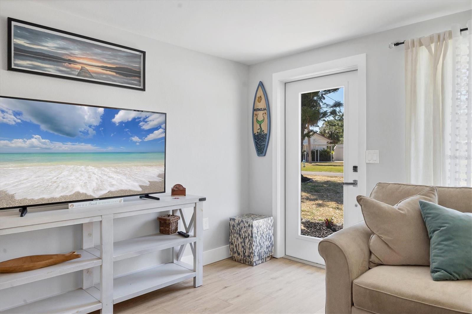 203 PALM AVE, NOKOMIS, FL, 34275