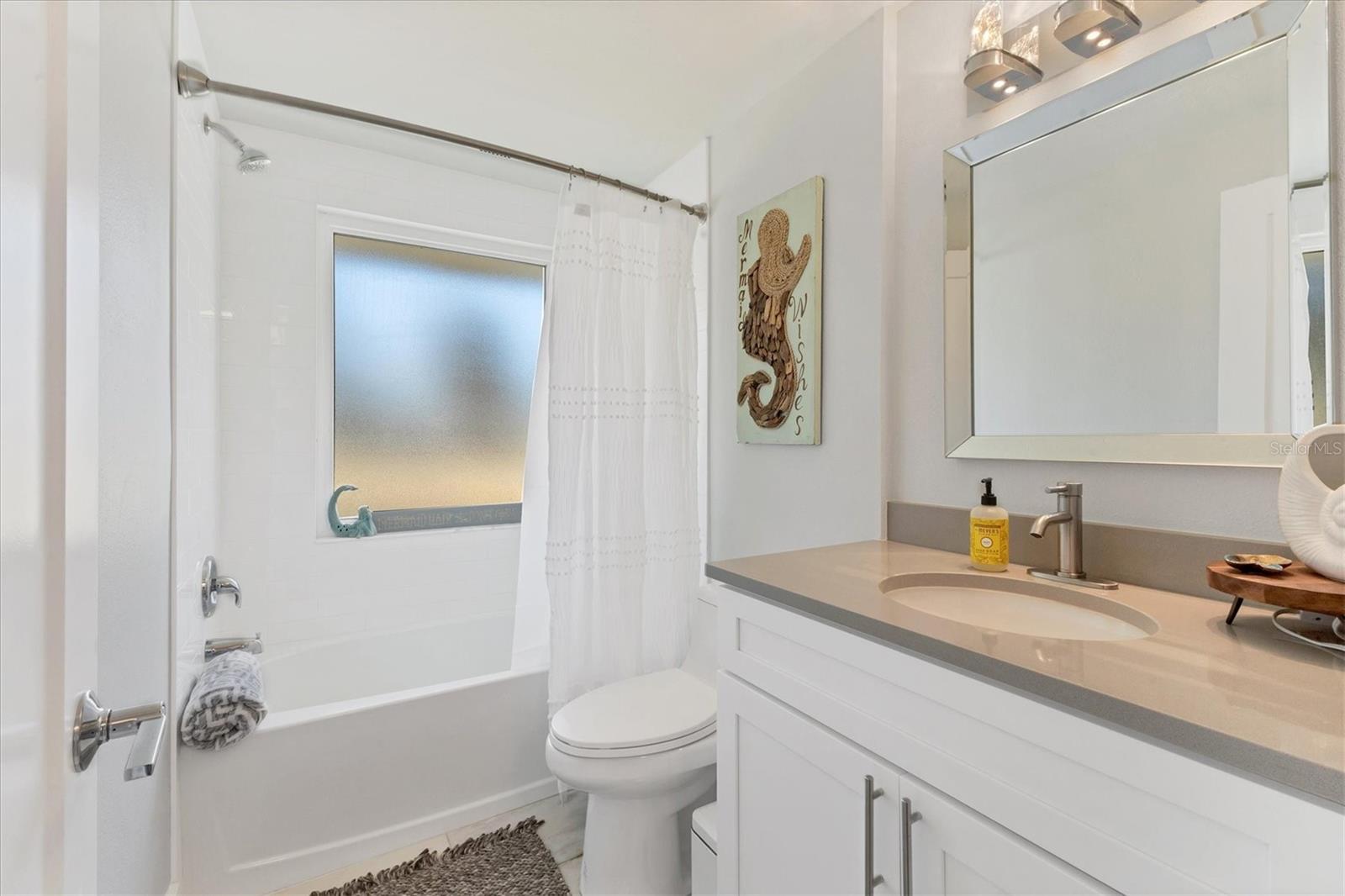 203 PALM AVE, NOKOMIS, FL, 34275