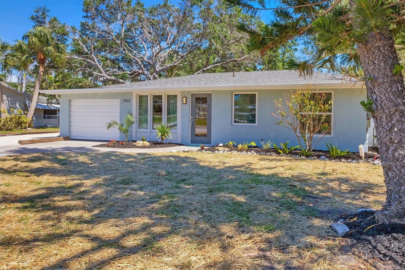 203 PALM AVE, NOKOMIS, FL, 34275