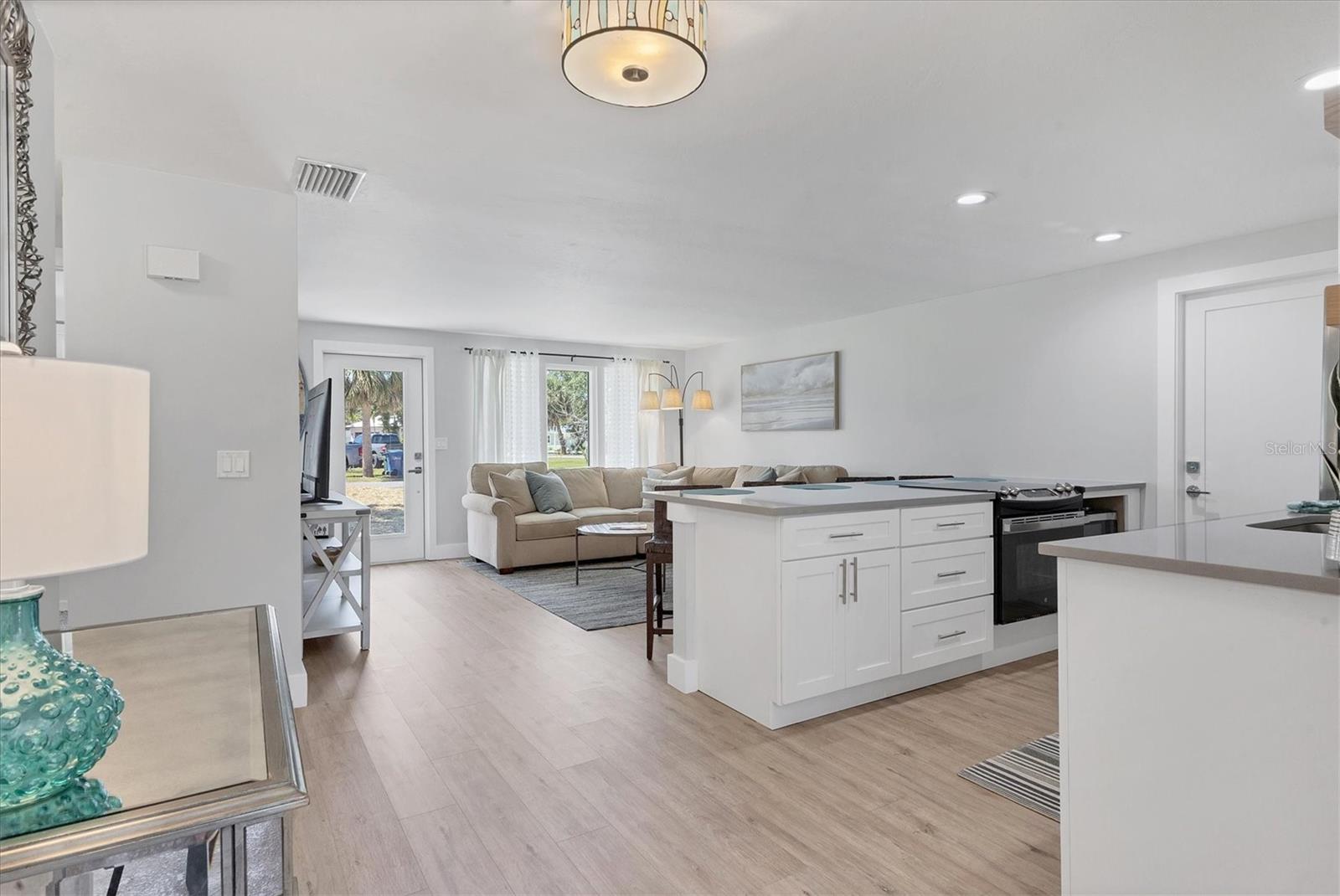 203 PALM AVE, NOKOMIS, FL, 34275