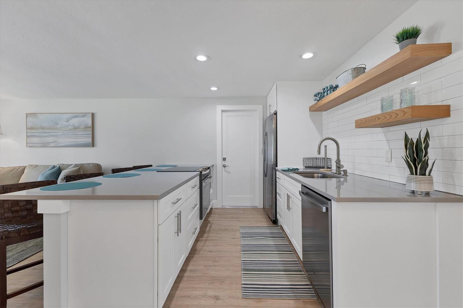 203 PALM AVE, NOKOMIS, FL, 34275