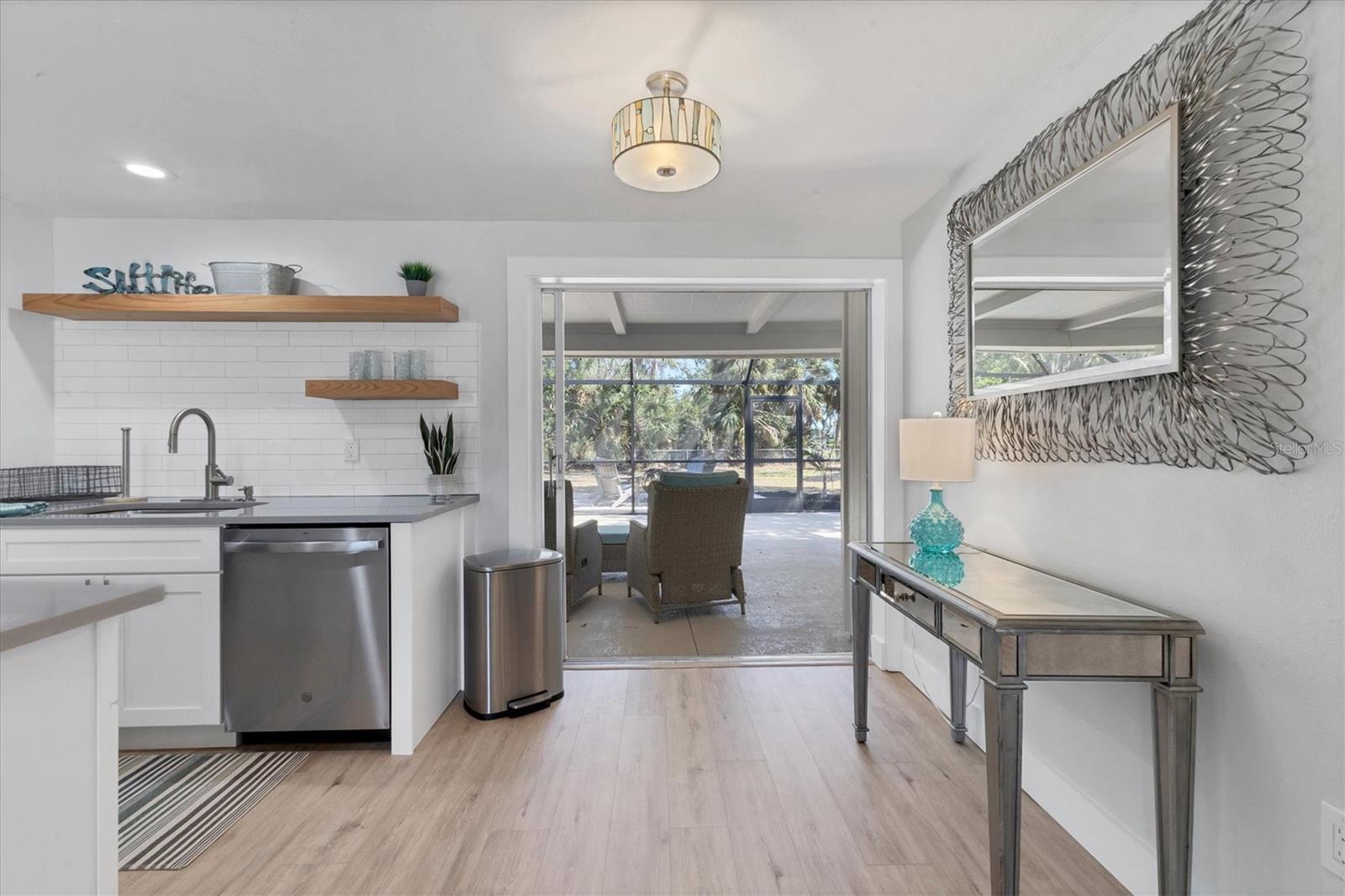 203 PALM AVE, NOKOMIS, FL, 34275