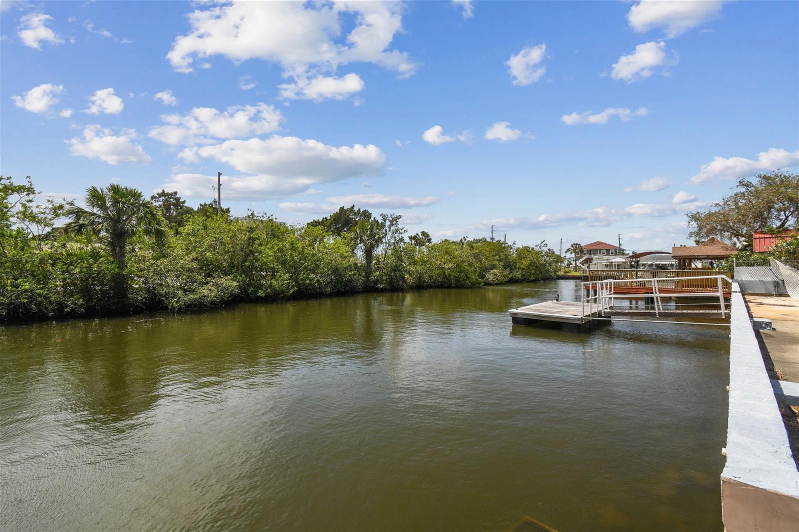 Canal in your backyard leading out to the Gulf of Mexico