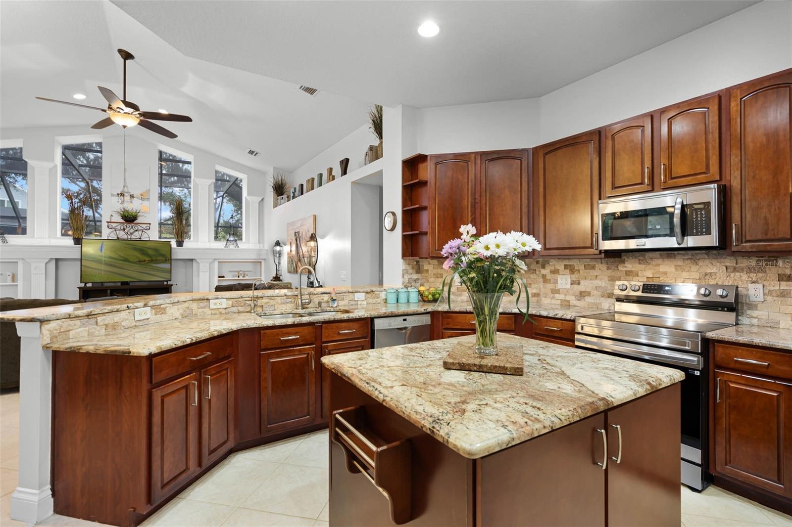 12320 CREEK EDGE DR, RIVERVIEW, FL, 33579