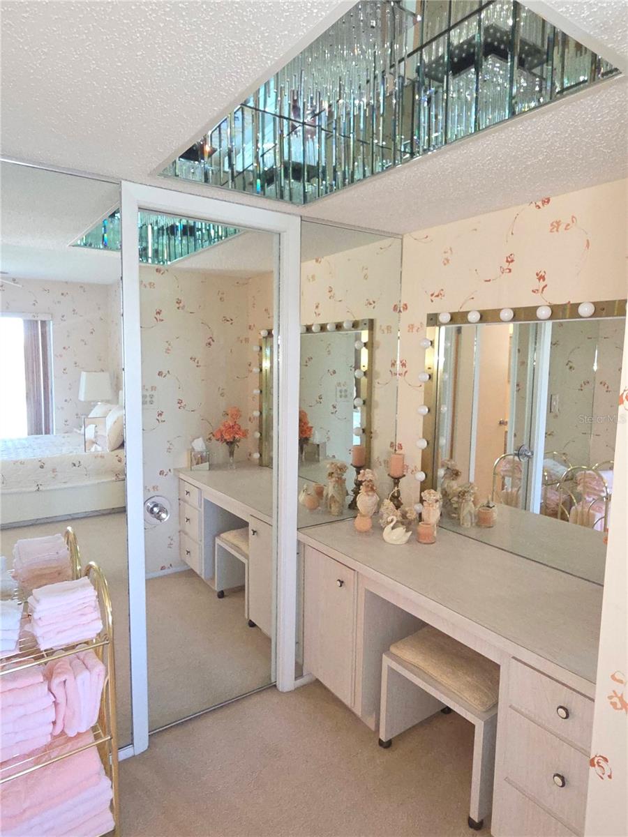 3454 LAKE BAYSHORE DR #420 BLDG P, BRADENTON, FL, 34205