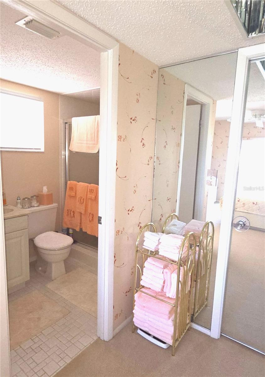 3454 LAKE BAYSHORE DR #420 BLDG P, BRADENTON, FL, 34205