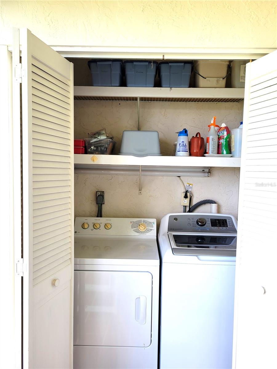 3454 LAKE BAYSHORE DR #420 BLDG P, BRADENTON, FL, 34205