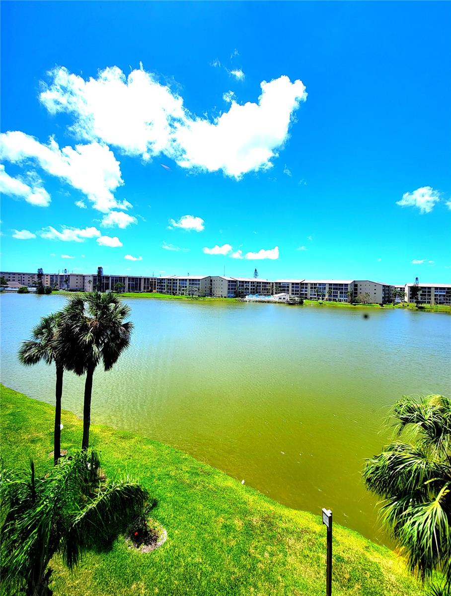 3454 LAKE BAYSHORE DR #420 BLDG P, BRADENTON, FL, 34205