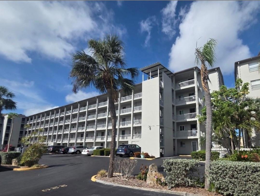 3454 LAKE BAYSHORE DR #420 BLDG P, BRADENTON, FL, 34205