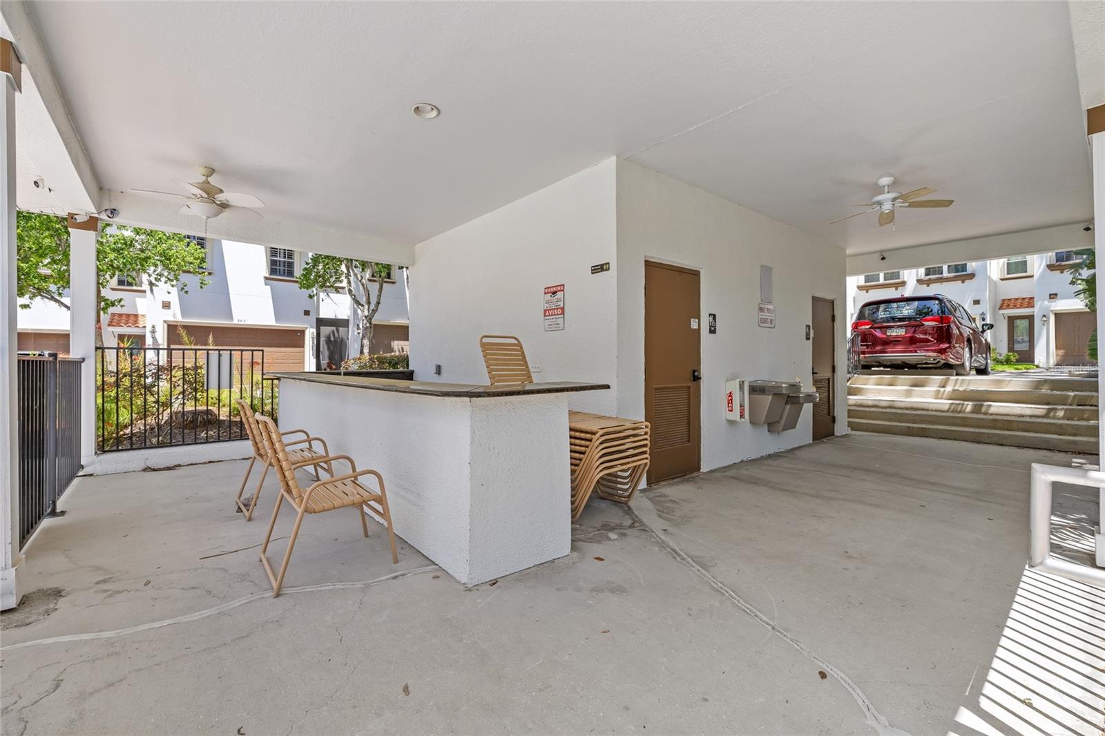 8408 COSTA DEL SOL CT, TEMPLE TERRACE, FL, 33637