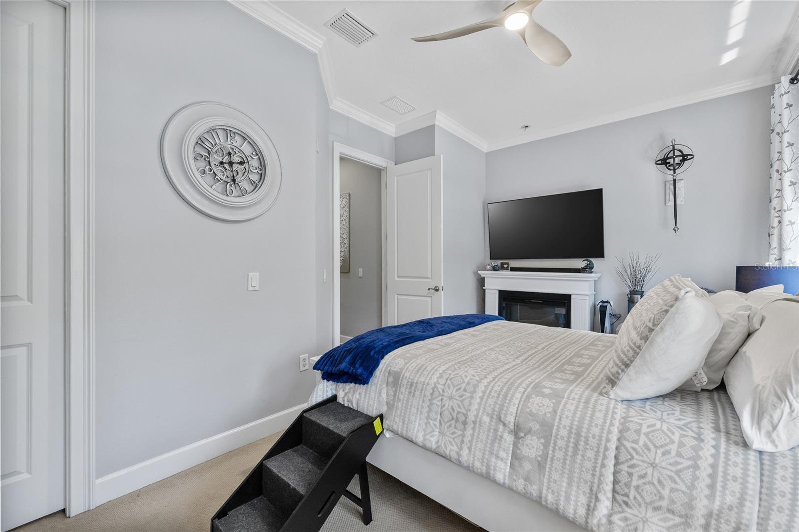 8408 COSTA DEL SOL CT, TEMPLE TERRACE, FL, 33637