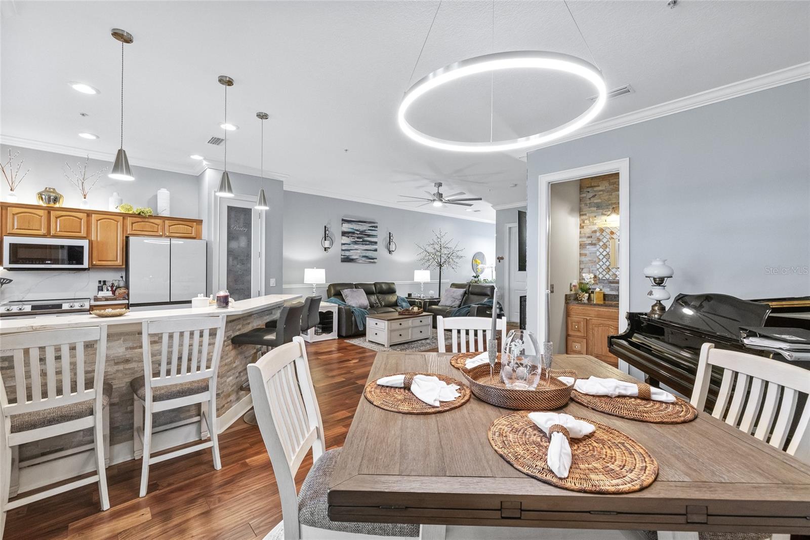 8408 COSTA DEL SOL CT, TEMPLE TERRACE, FL, 33637