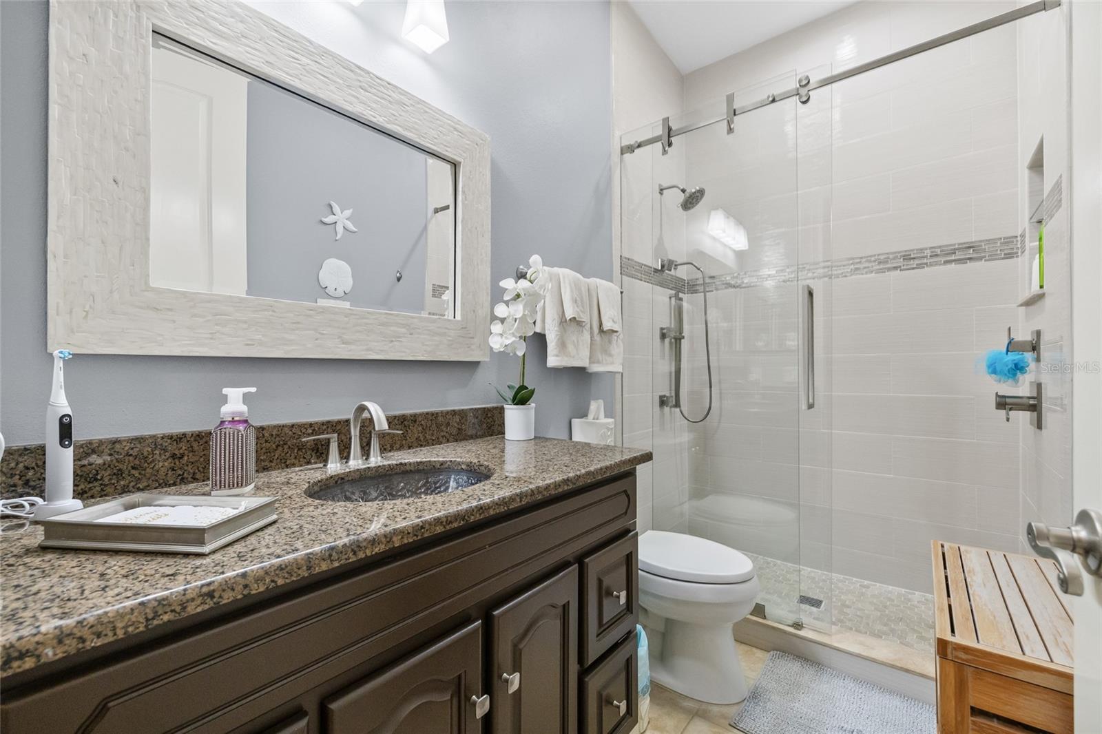 8408 COSTA DEL SOL CT, TEMPLE TERRACE, FL, 33637