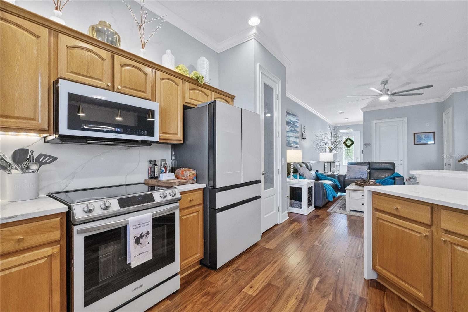 8408 COSTA DEL SOL CT, TEMPLE TERRACE, FL, 33637