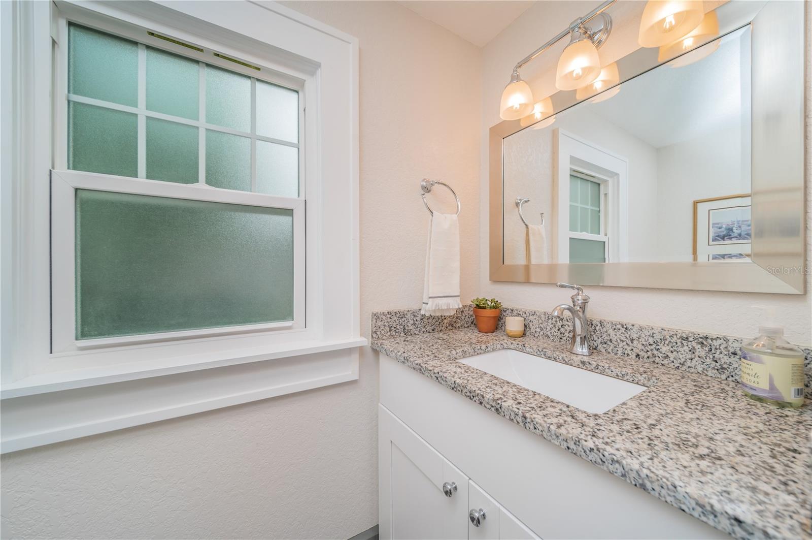 938 16TH AVE N, ST PETERSBURG, FL, 33704