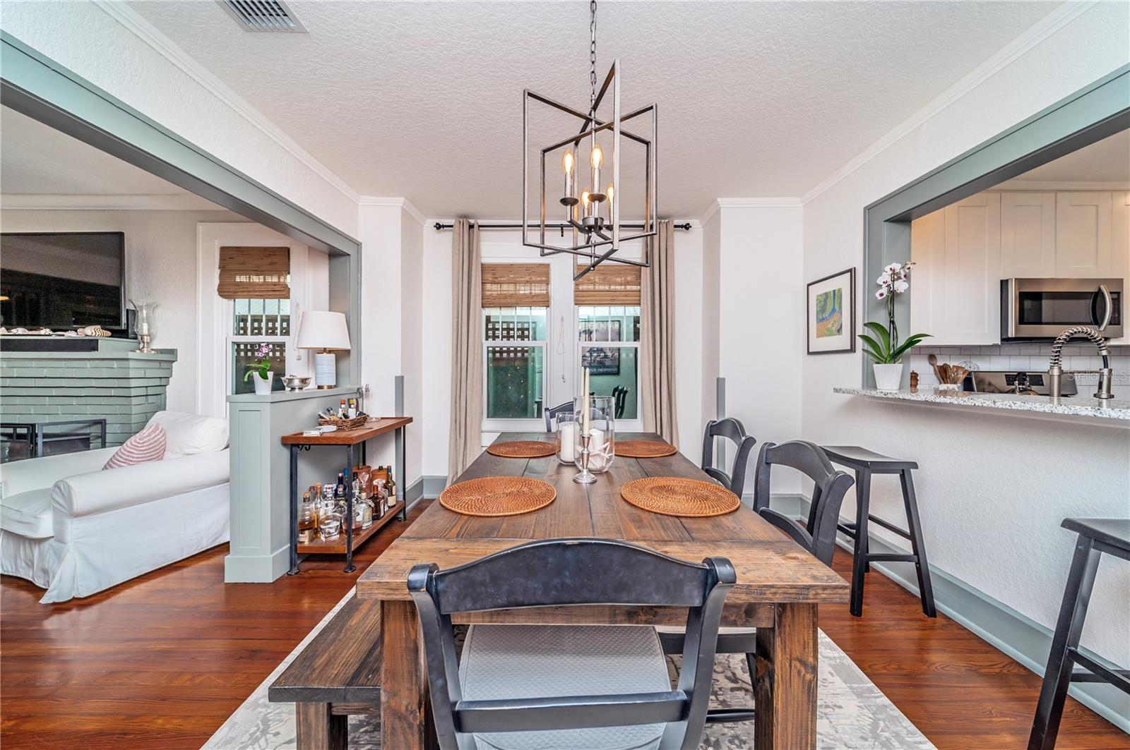 938 16TH AVE N, ST PETERSBURG, FL, 33704