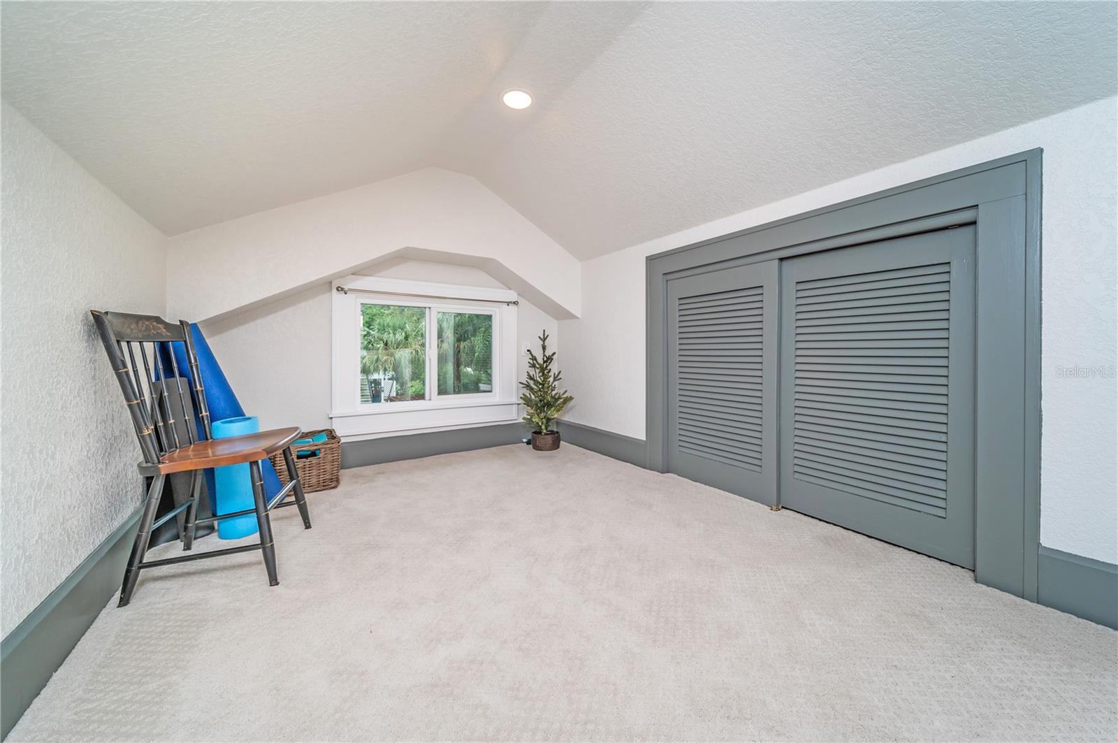 938 16TH AVE N, ST PETERSBURG, FL, 33704