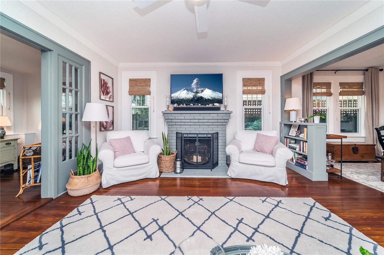 938 16TH AVE N, ST PETERSBURG, FL, 33704