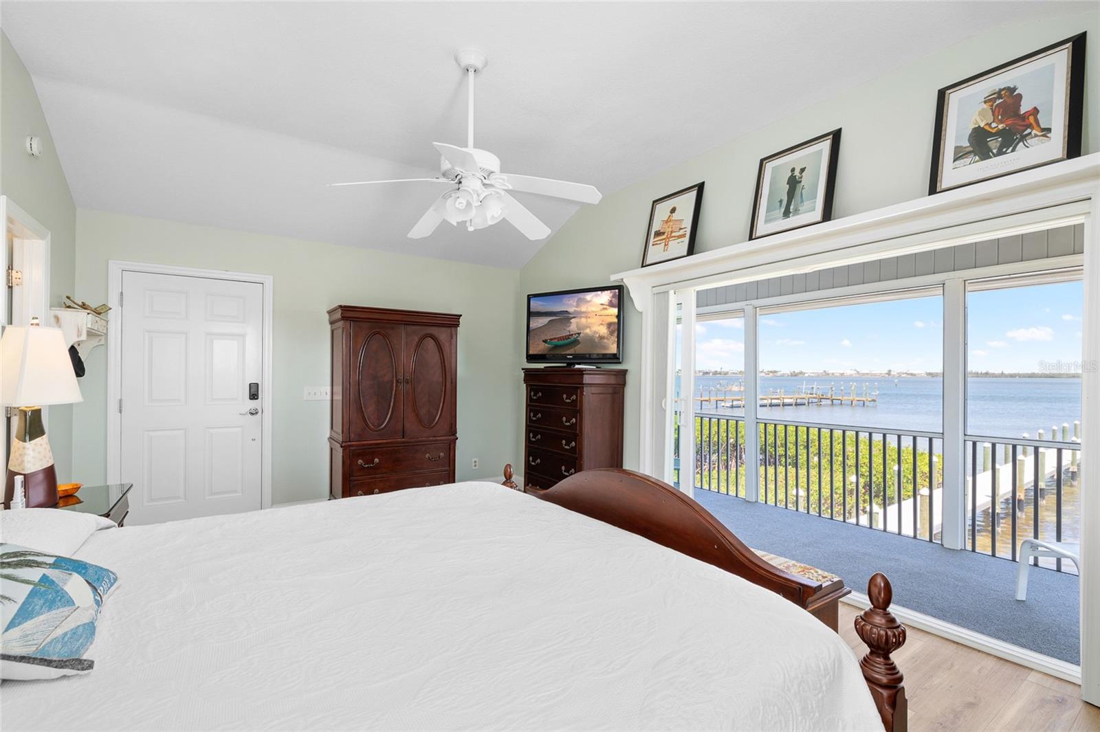 9048 WHARF AVE, PLACIDA, FL, 33946