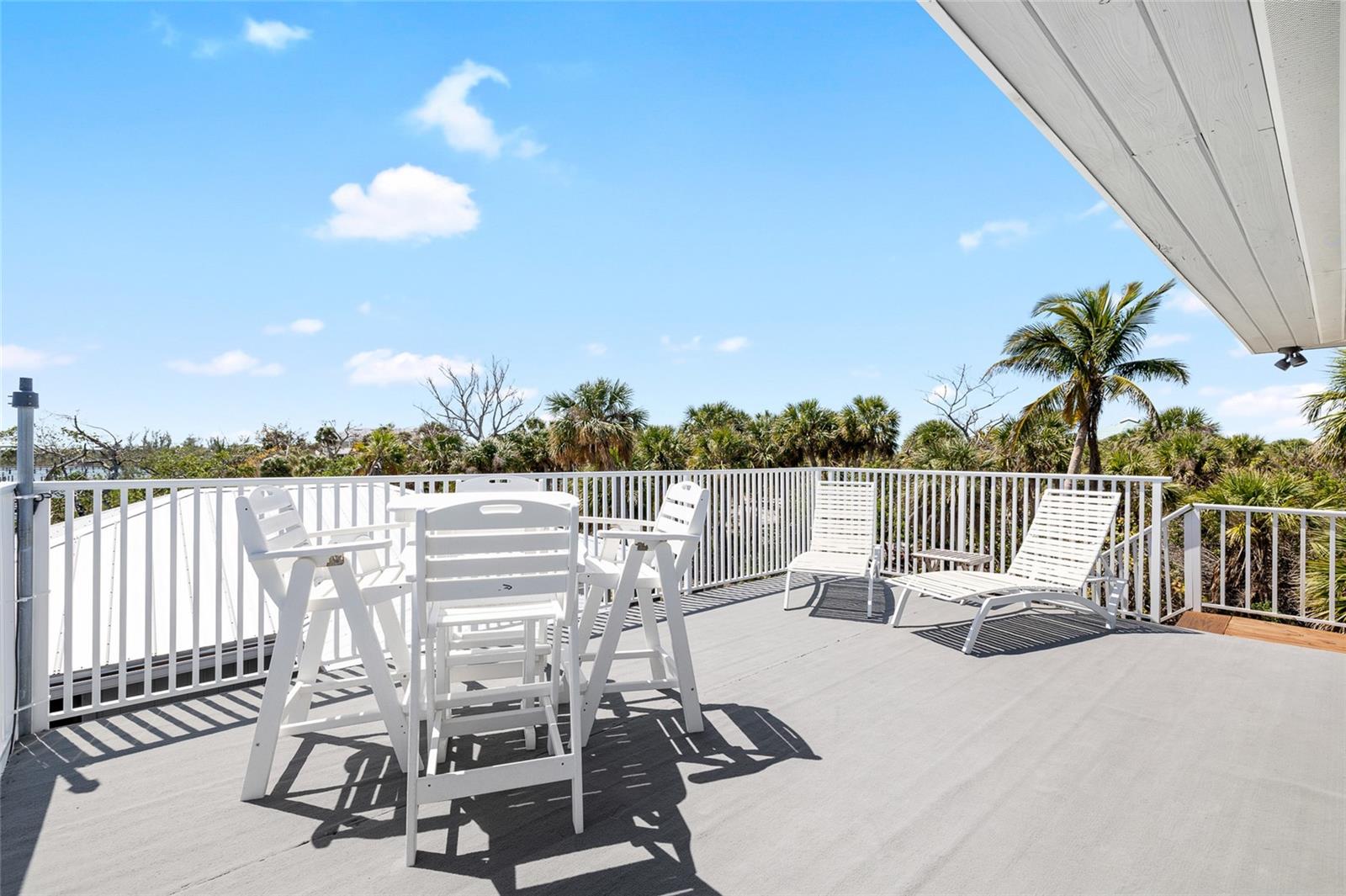 9048 WHARF AVE, PLACIDA, FL, 33946