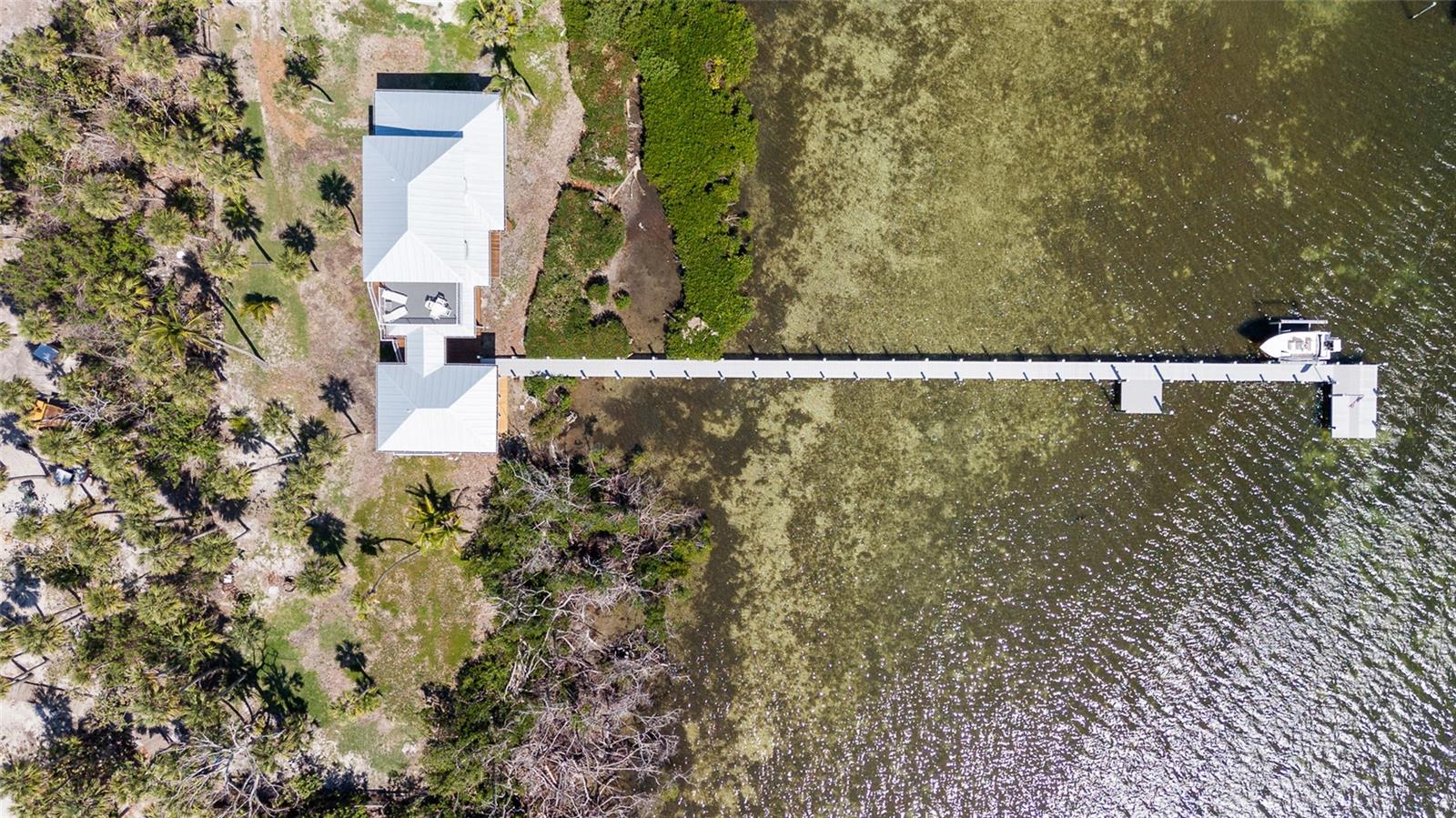 9048 WHARF AVE, PLACIDA, FL, 33946