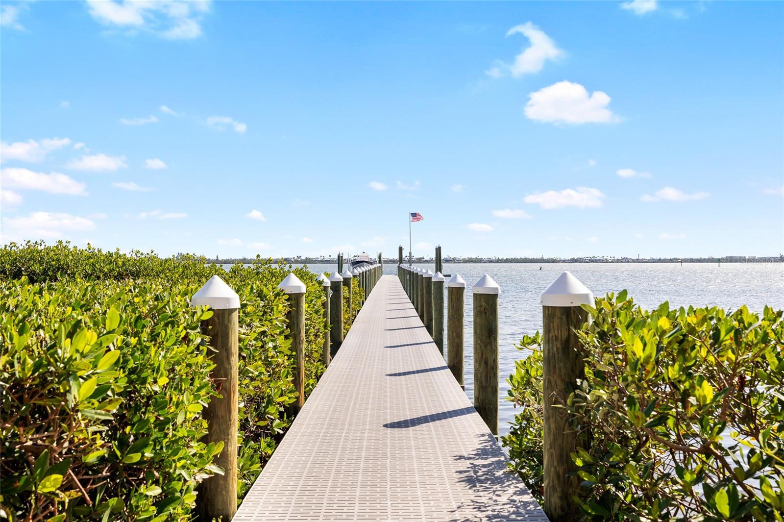 9048 WHARF AVE, PLACIDA, FL, 33946