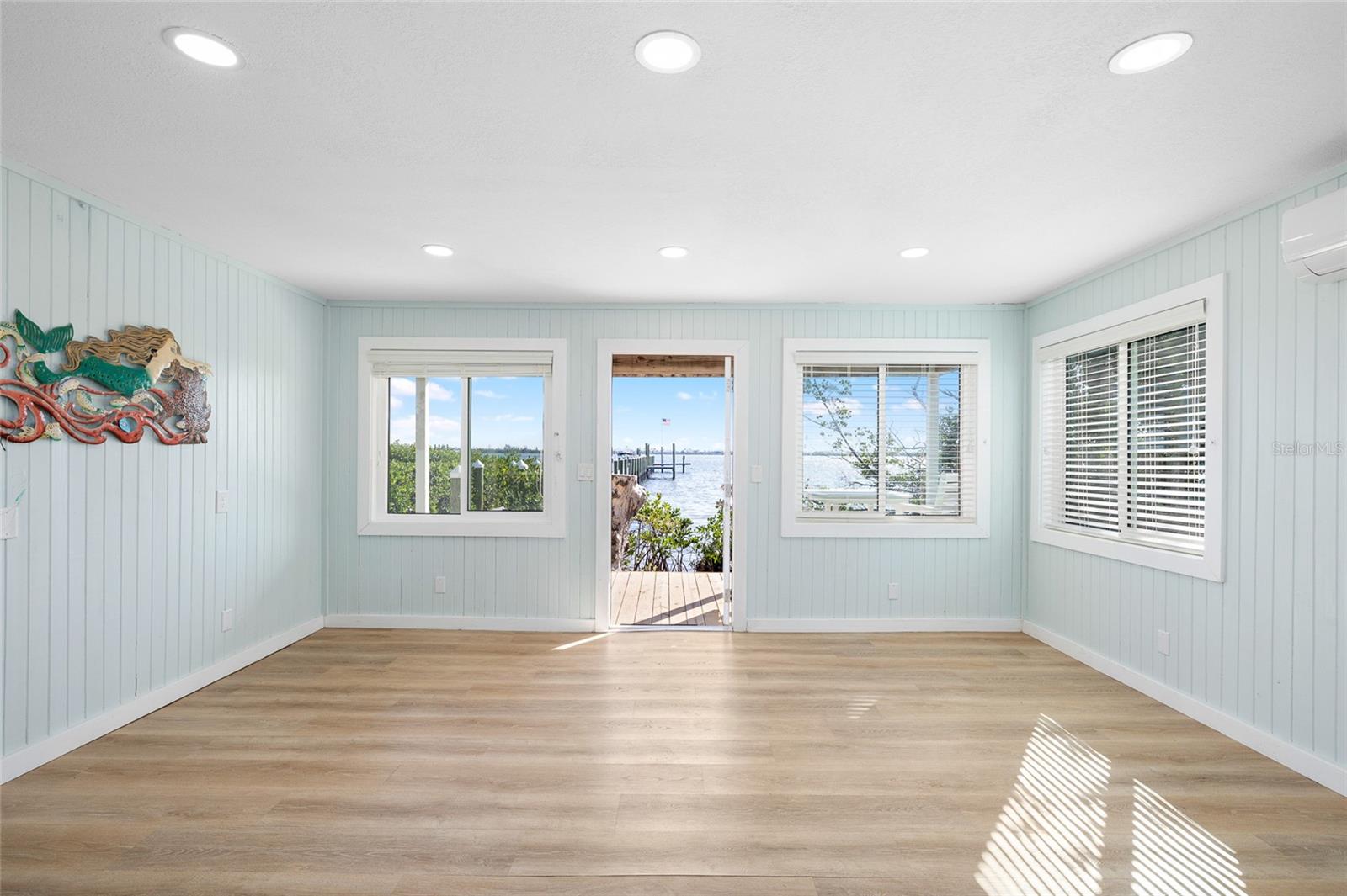 9048 WHARF AVE, PLACIDA, FL, 33946