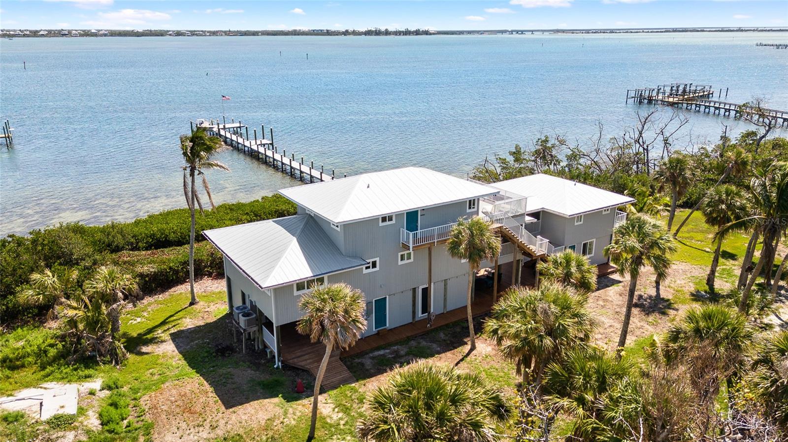9048 WHARF AVE, PLACIDA, FL, 33946