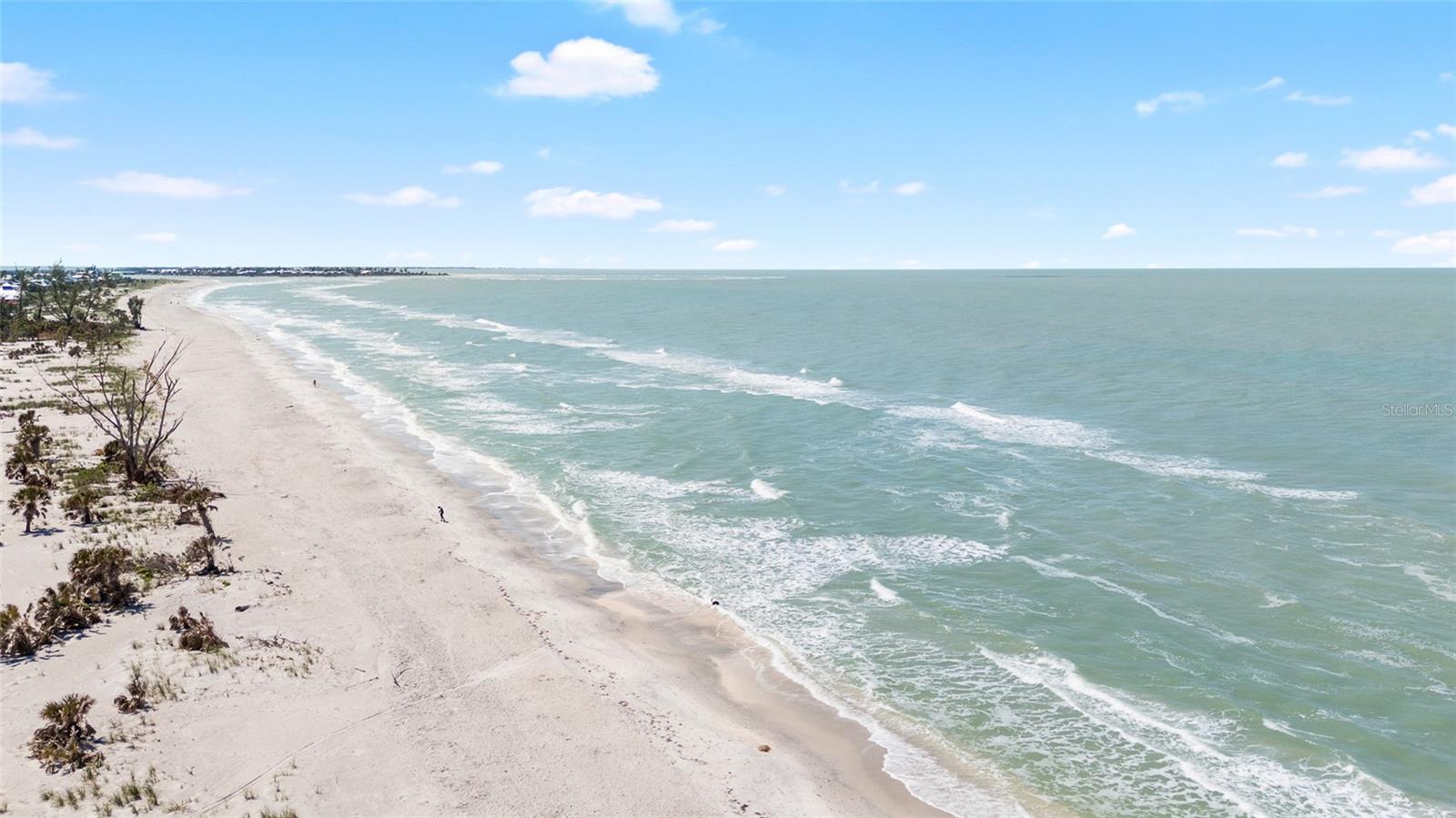 9048 WHARF AVE, PLACIDA, FL, 33946