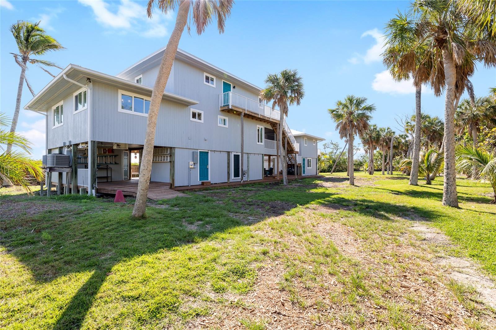 9048 WHARF AVE, PLACIDA, FL, 33946