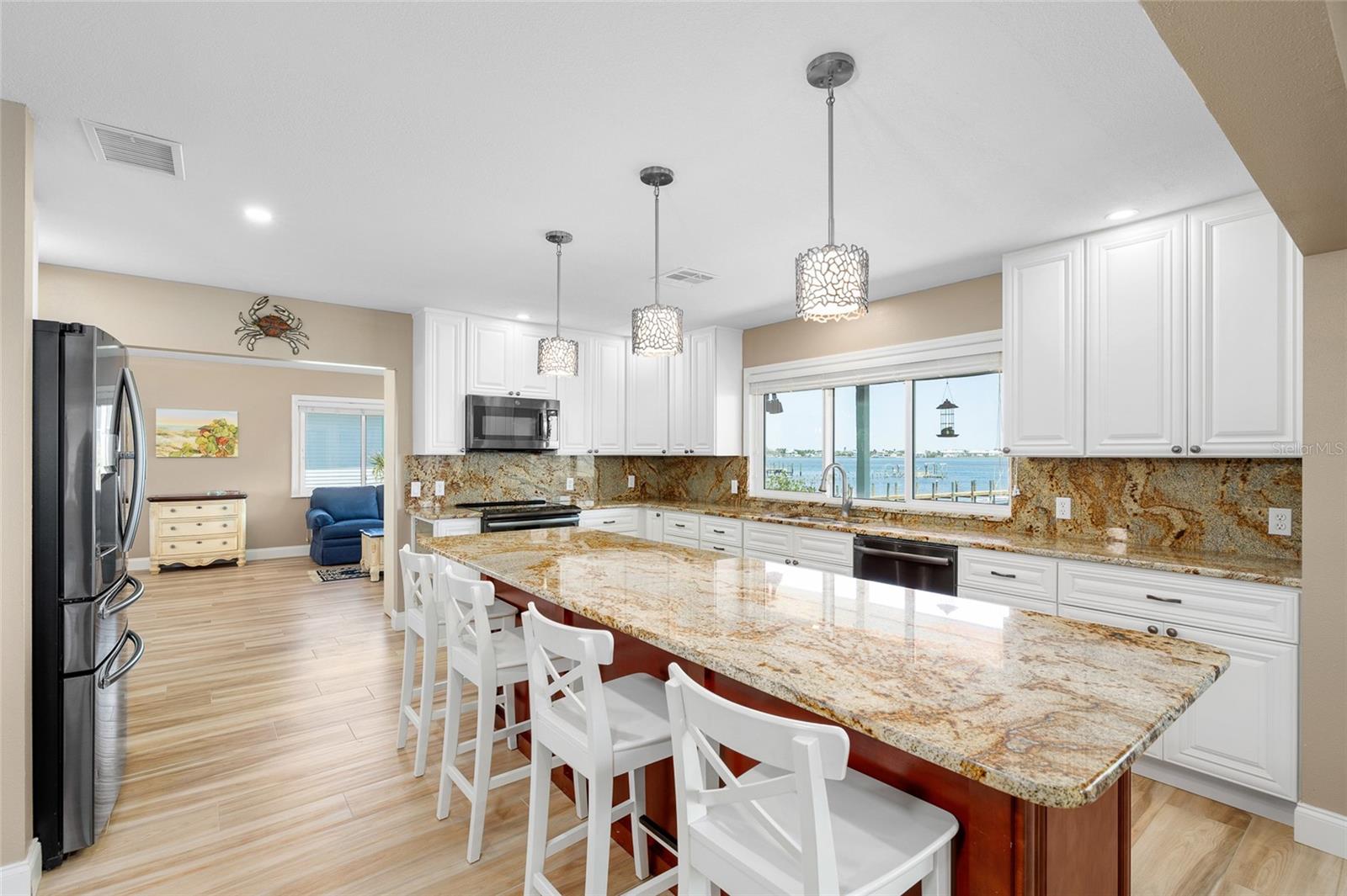 9048 WHARF AVE, PLACIDA, FL, 33946