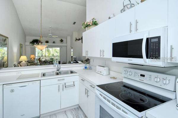 4640 TOWER HILL LN #2322, SARASOTA, FL, 34238