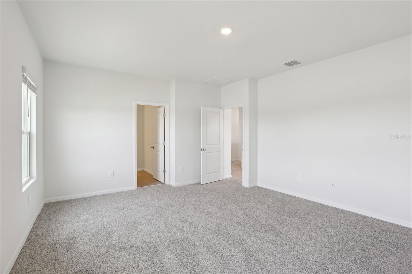 1878 DRAUGHTON DR, ZEPHYRHILLS, FL, 33541