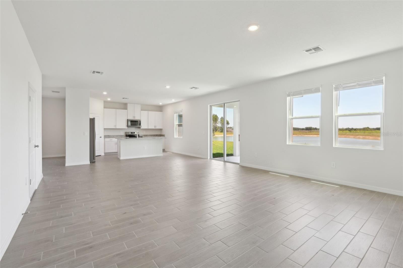 1878 DRAUGHTON DR, ZEPHYRHILLS, FL, 33541