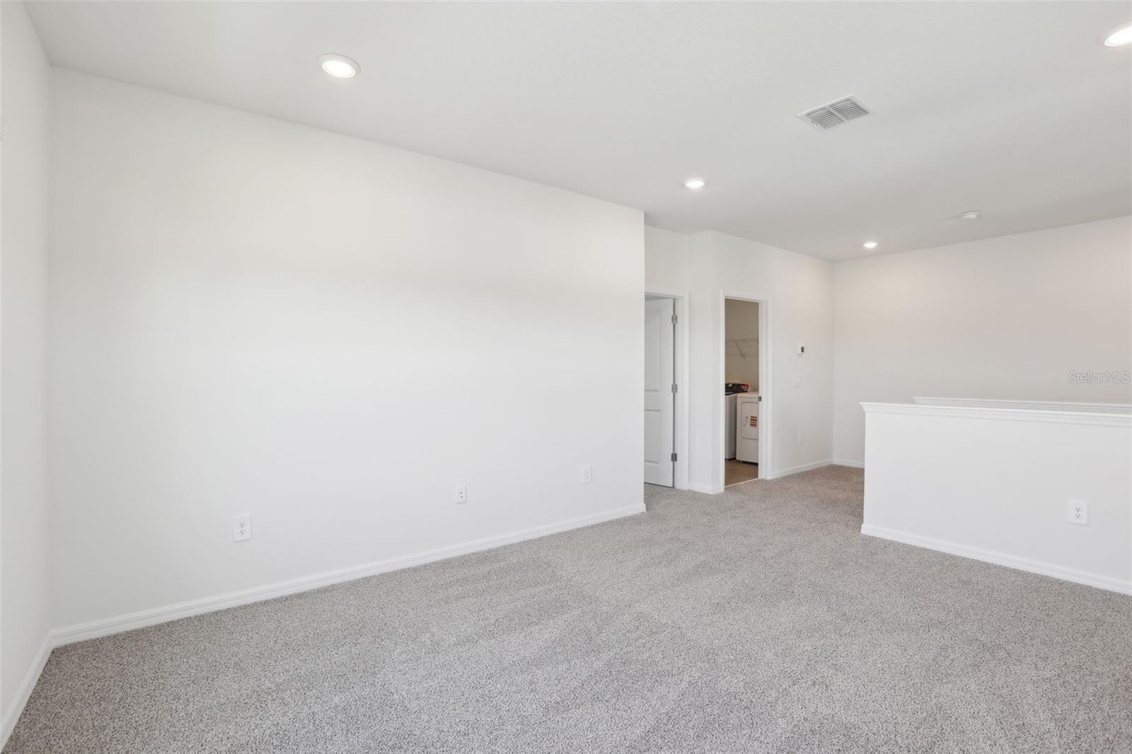 1878 DRAUGHTON DR, ZEPHYRHILLS, FL, 33541