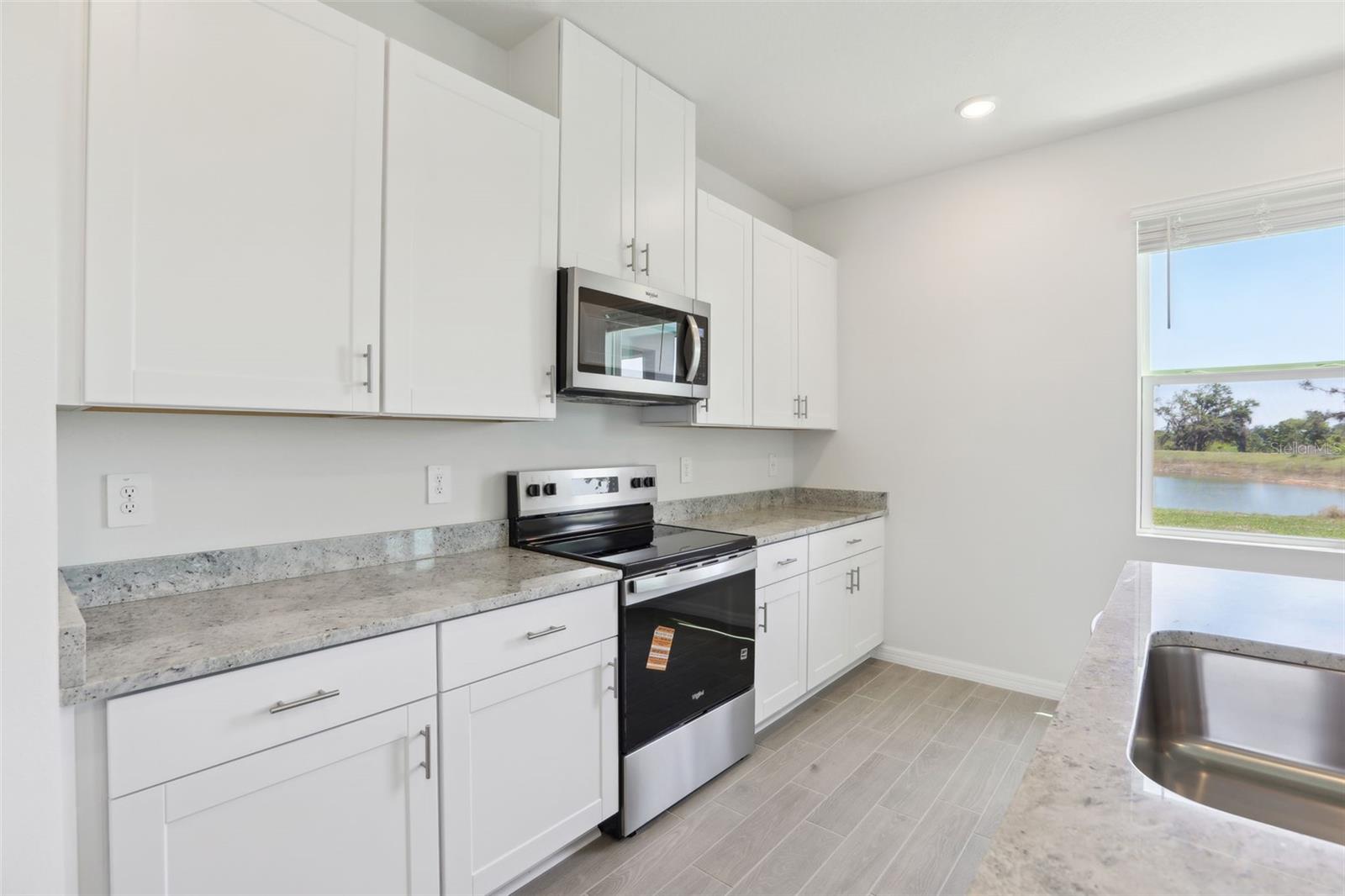 1878 DRAUGHTON DR, ZEPHYRHILLS, FL, 33541