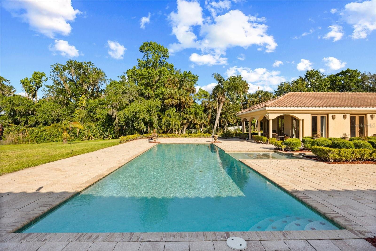 O6298615 Property Photo