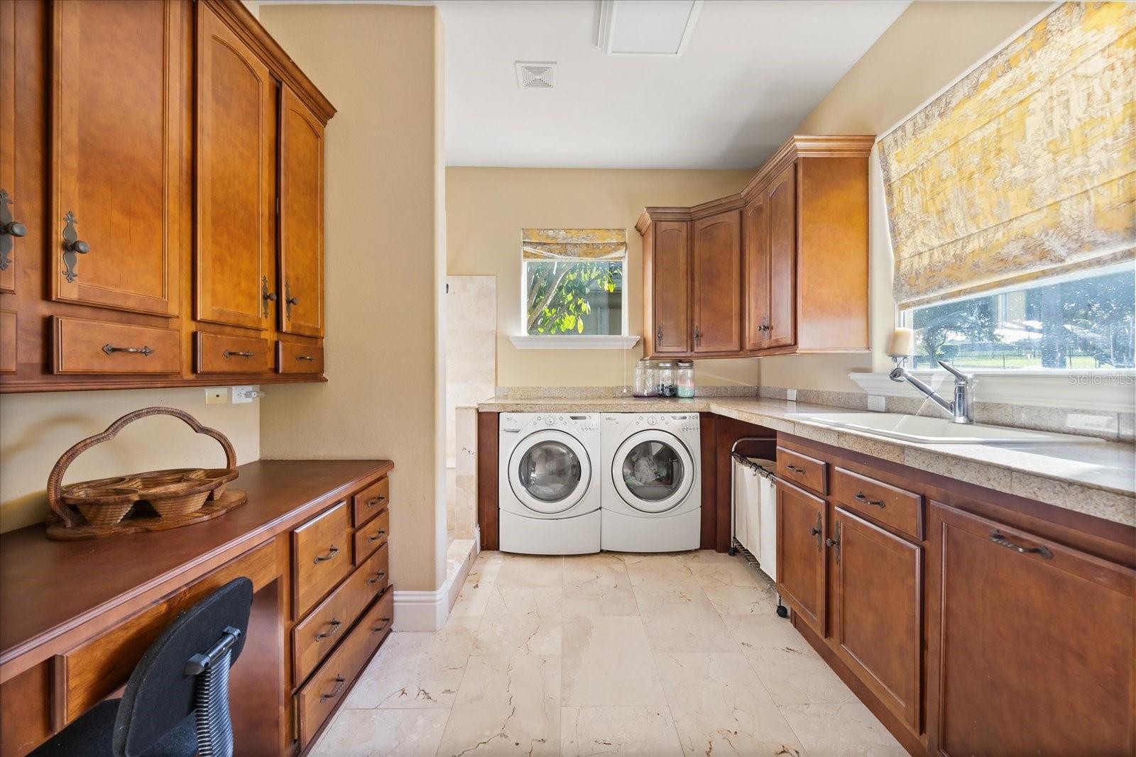 O6298615 Property Photo