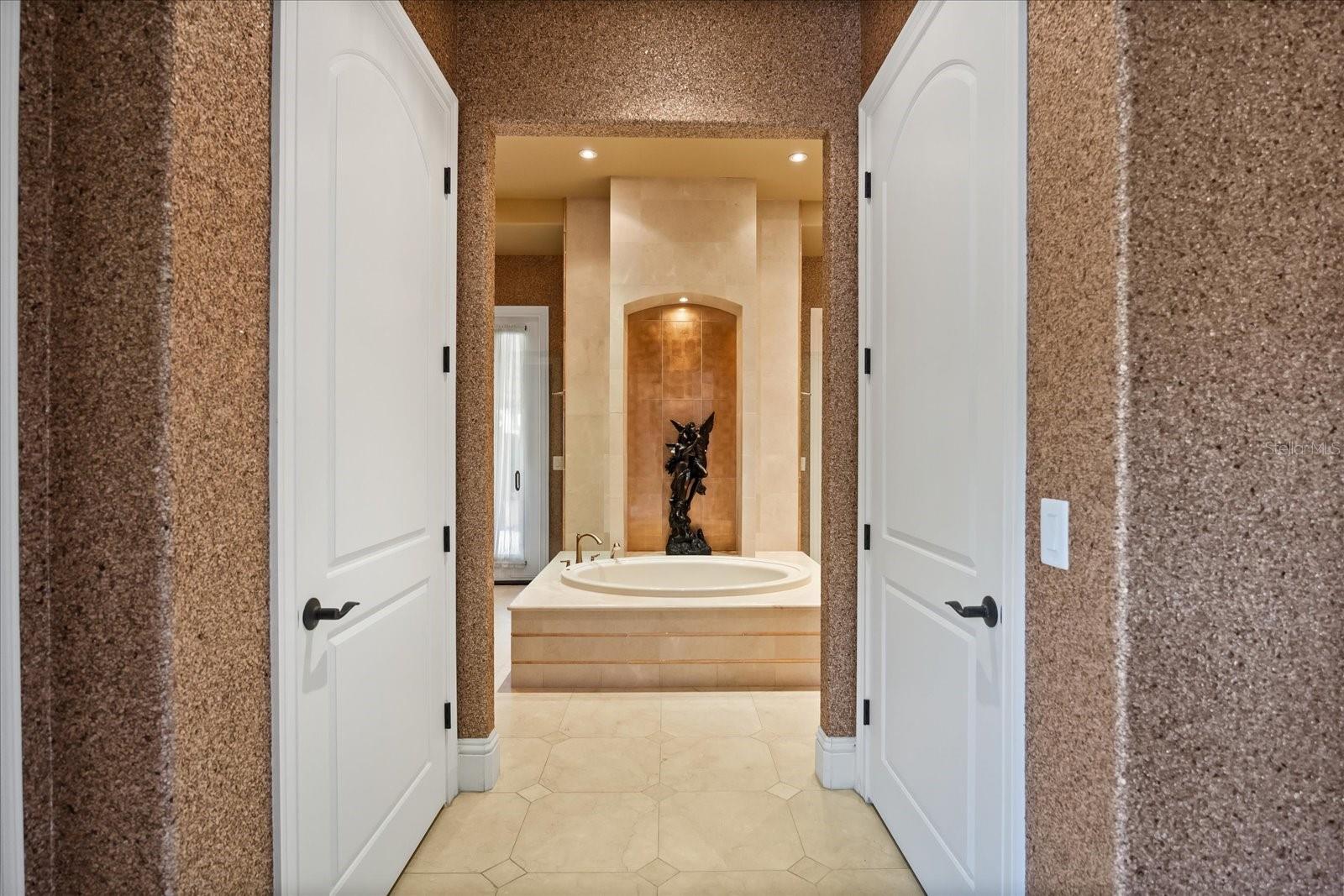 O6298615 Property Photo